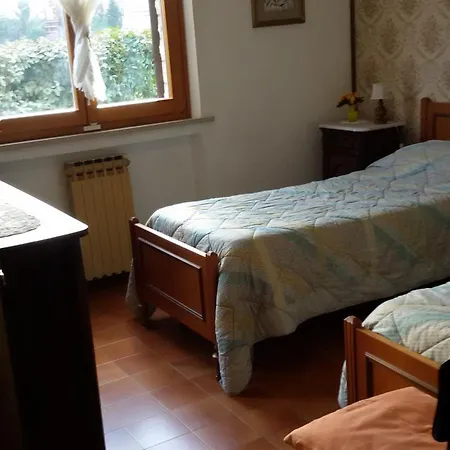 Casa Aralia Con Giardino *